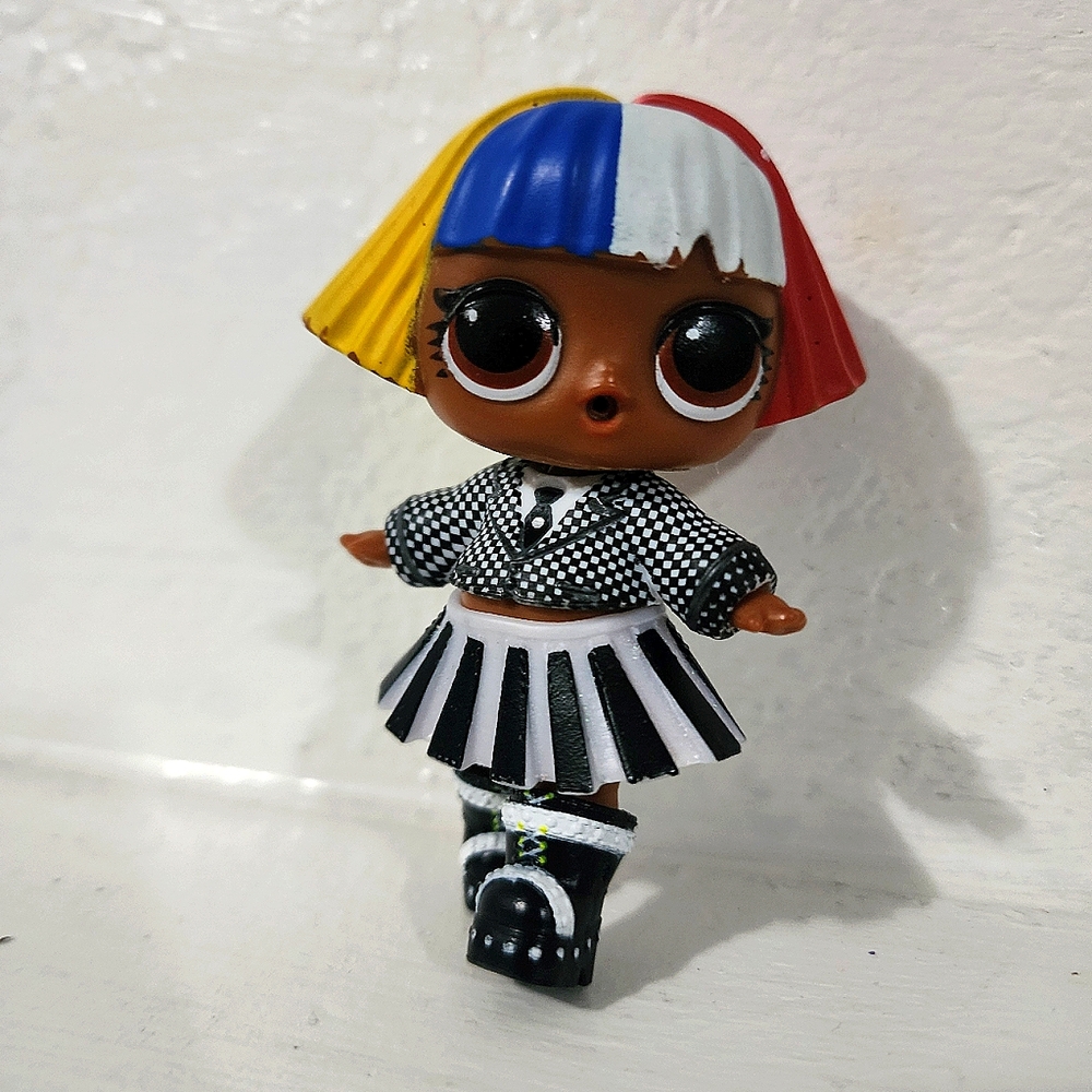 L.O.L. Surprise Doll Eye Spy Under Wraps Girl From The Mystery Series 3.5" Tall